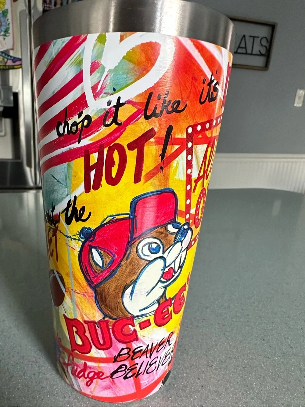 Buc-ees 20oz stainless steel GraphicTumbler.  Gently used, no scratches. No lid.